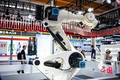 2024世界機(jī)器人大會(huì) 看工業(yè)機(jī)器人 智造 未來